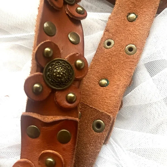 NWT Patricia Nash Denim Patchwork Tote Satchel - Picture 9 of 12